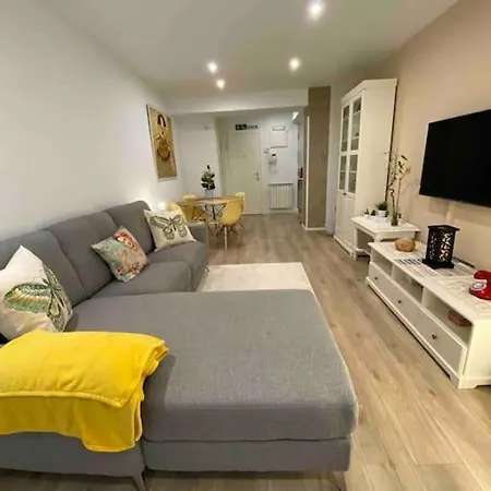 A 100metros De La Playa De San Lorenzo Apartamento