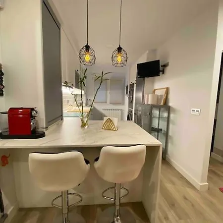 A 100metros De La Playa De San Lorenzo *