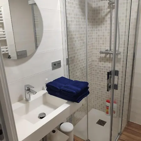 A 100metros De La Playa De San Lorenzo Apartamento