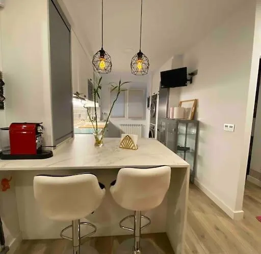 A 100metros De La Playa De San Lorenzo *